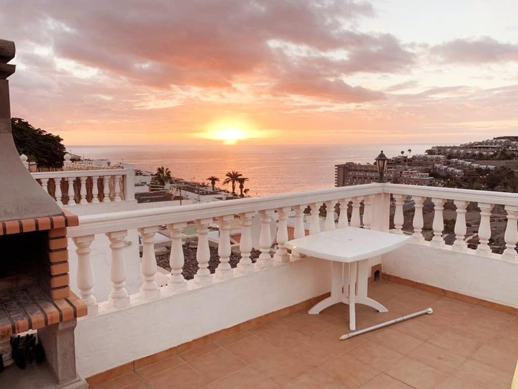 Appartement Ocean View Sunset Terrace - Near Anfi Del Mar à Los Caideros Extérieur photo